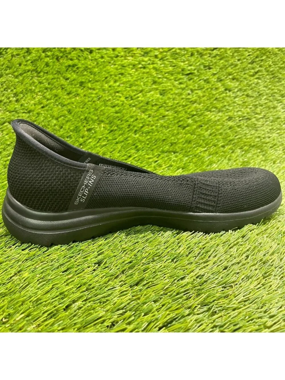 SKECHERS please review